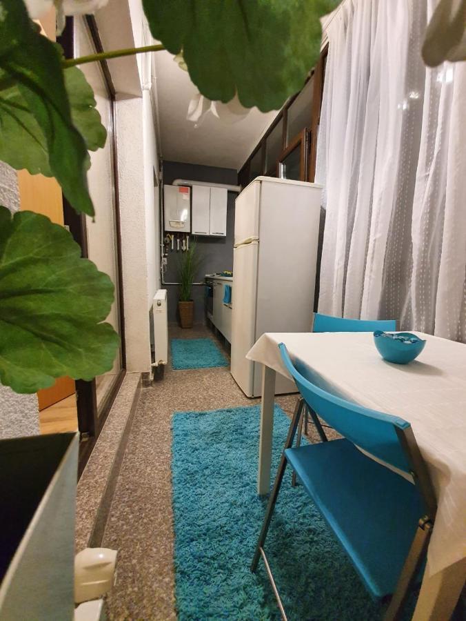 Coffee Residence Apartment Cu 2 Camere Boekarest Buitenkant foto
