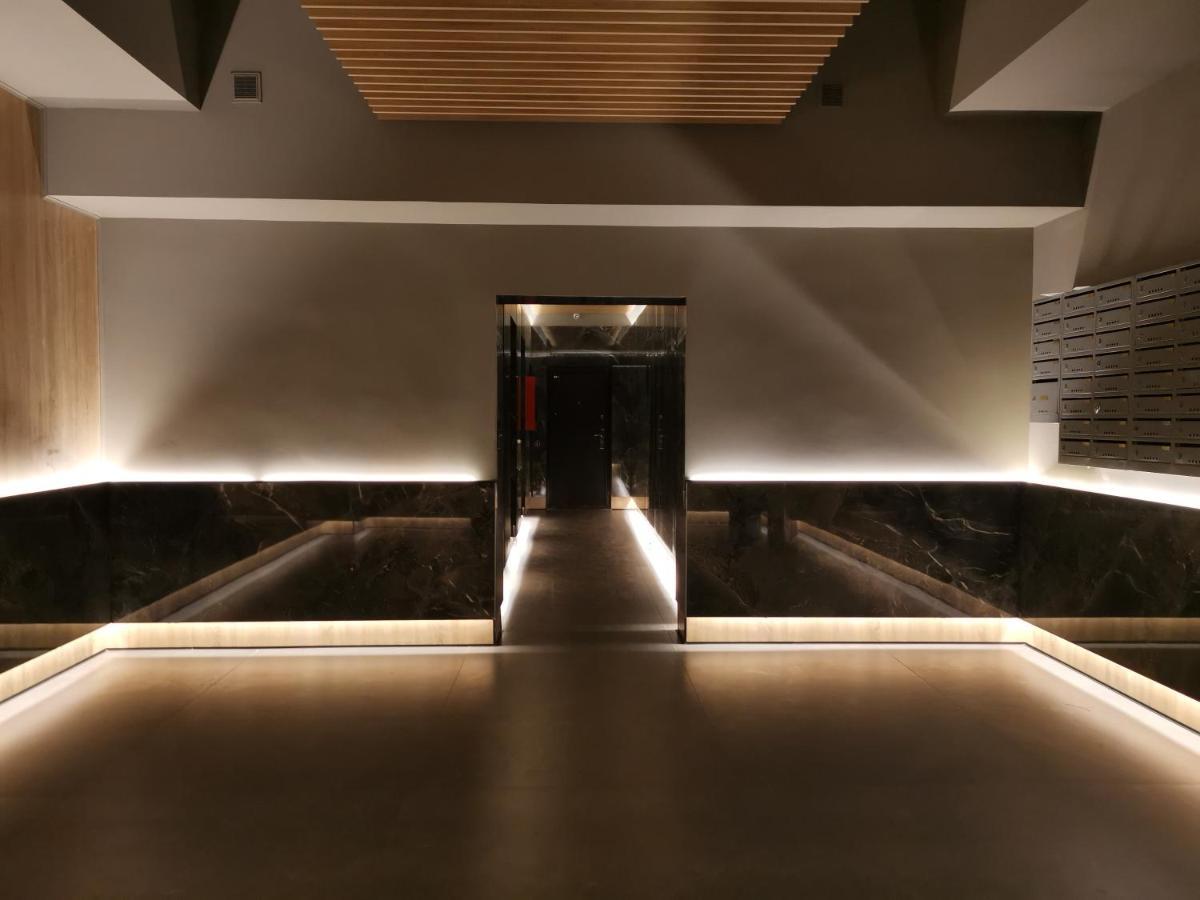 Coffee Residence Apartment Cu 2 Camere Boekarest Buitenkant foto