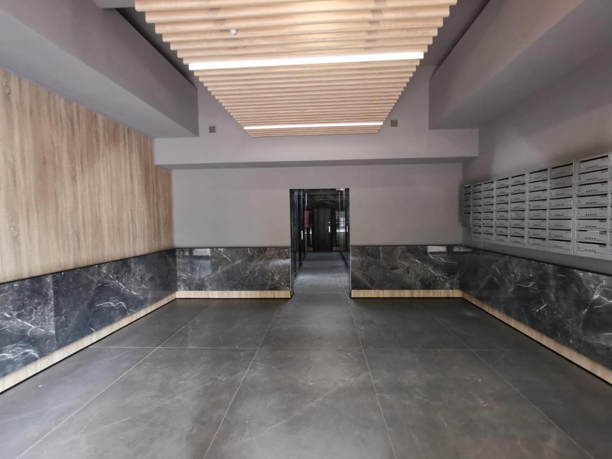 Coffee Residence Apartment Cu 2 Camere Boekarest Buitenkant foto
