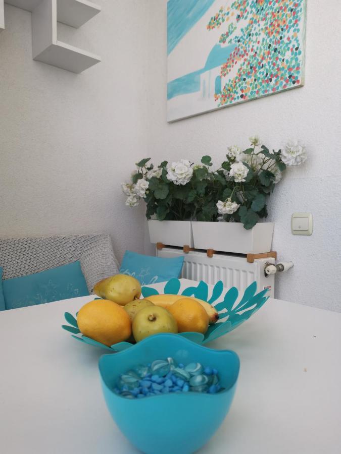 Coffee Residence Apartment Cu 2 Camere Boekarest Buitenkant foto
